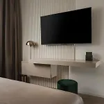 Marina 4*