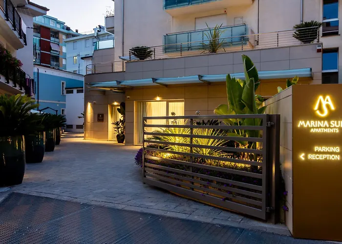 Marina Aparthotel