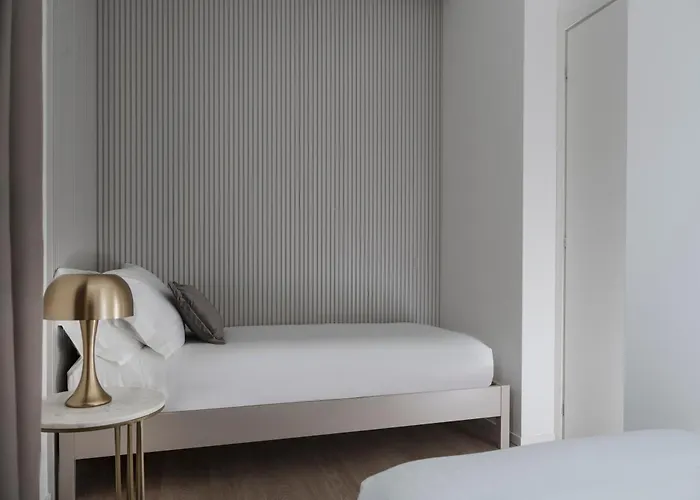 Marina Aparthotel 4*